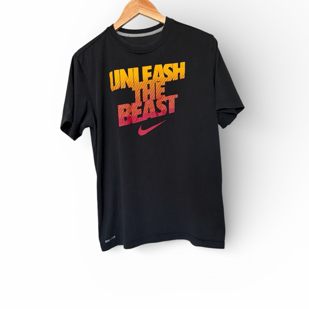 Nike Dri-Fit Mens Large Unleash the Beast Swoosh Logo T-Shirt Black